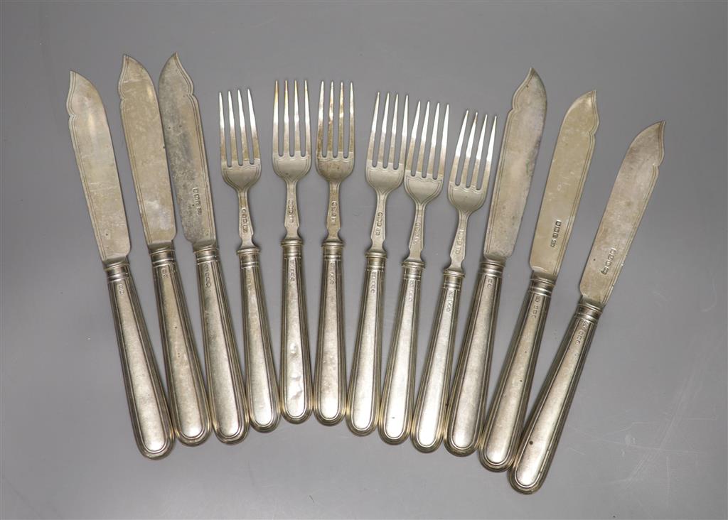 A set of six pairs of George V silver fish eaters, George Howson, Sheffield, 1919/1920, knife 21.4cm,